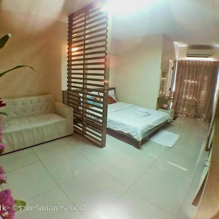 Appartamento Ruamsab2 รวมทรัพย์2 Bangkok Esterno foto